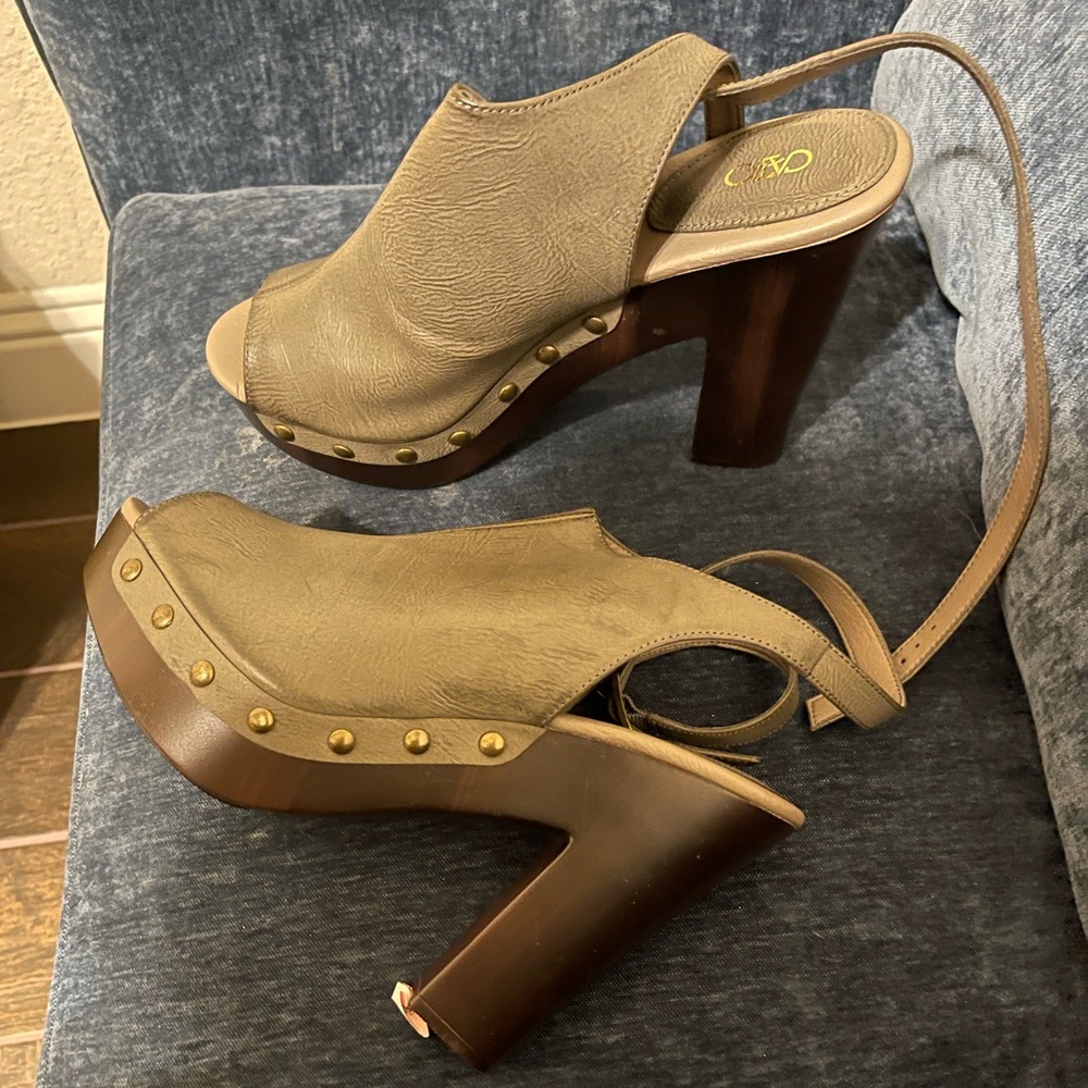 Platform Sandal